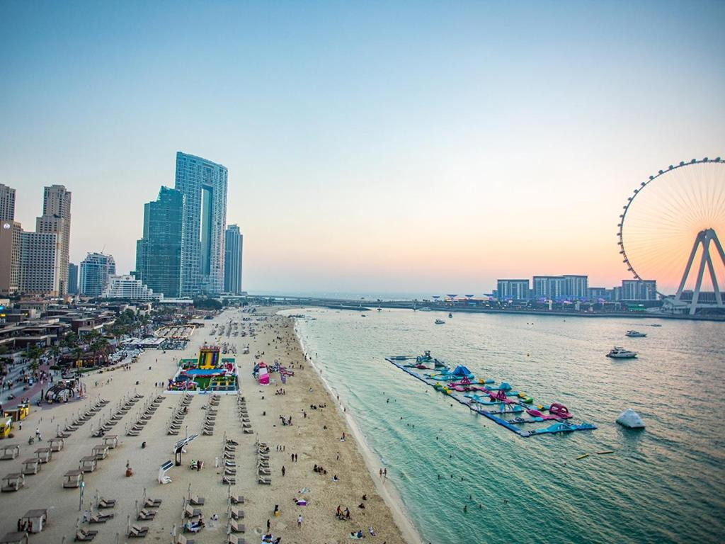 JBR Beach Adventurer: AquaFun