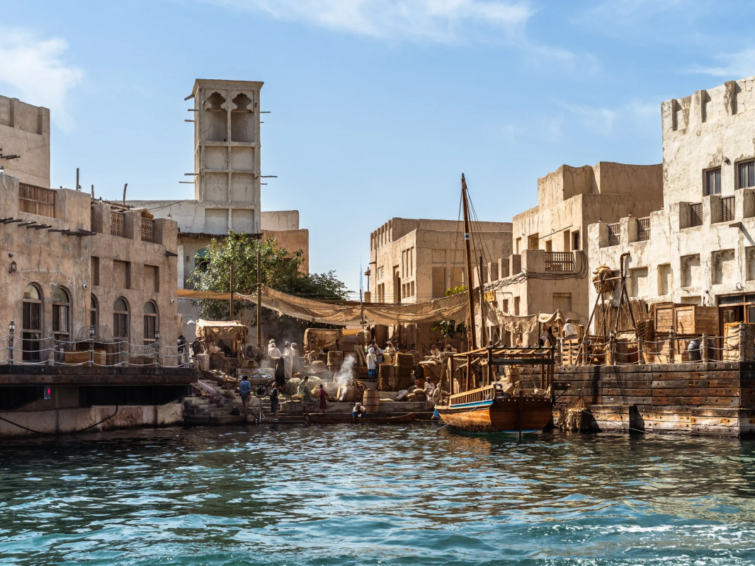 Cultural workshop of Emirati Traditions & Old City Tour